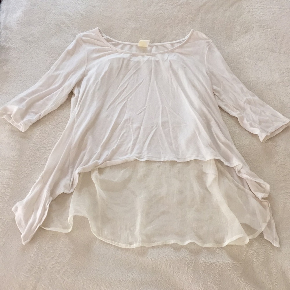 3/4 length sleeves white top